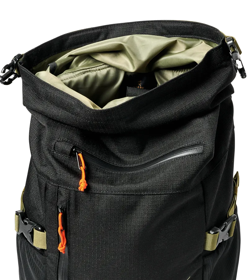 Day Trip Passenger 27L Bag - Black