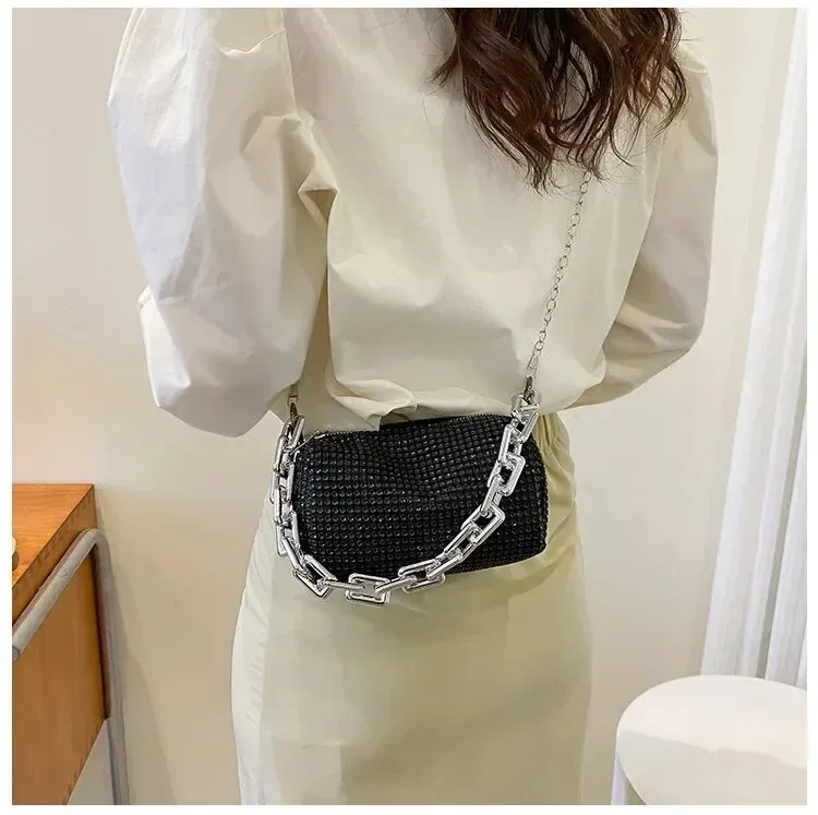 Glamourista Chic Handbag – Stylish Accessory