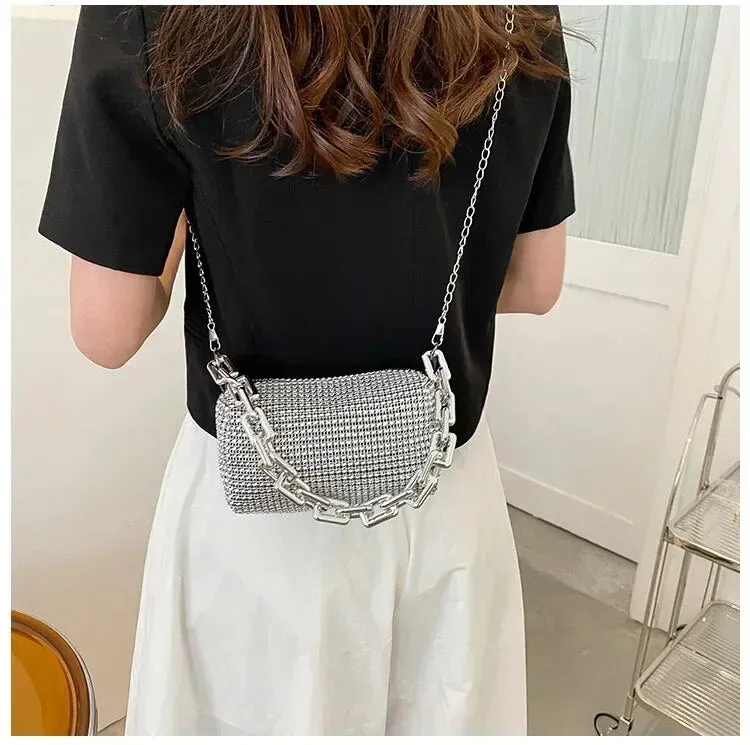 Glamourista Chic Handbag – Stylish Accessory