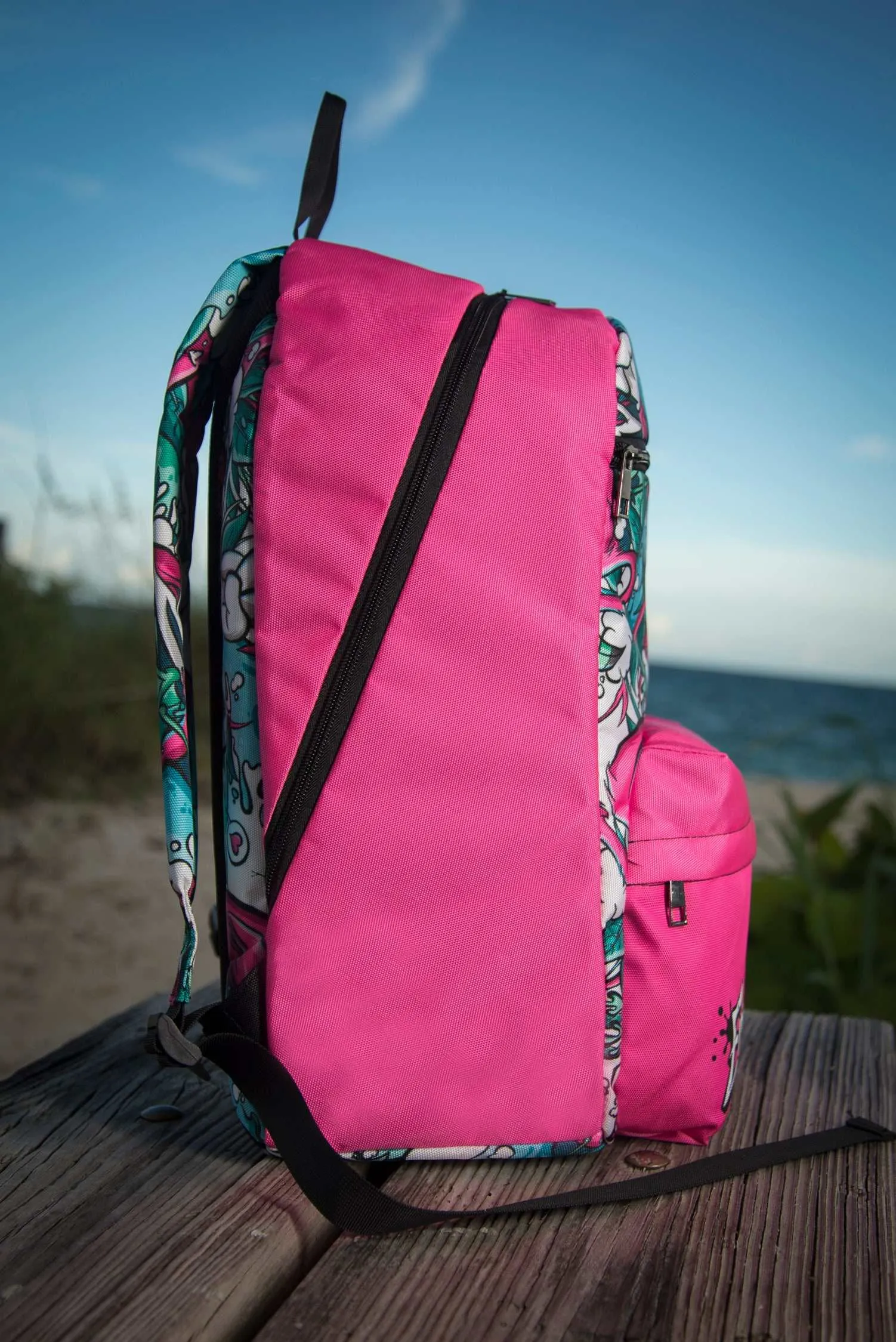 Tropicana Pattern Large Capacity Travel Backpack