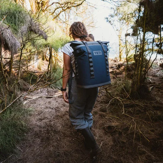 Yeti - Hopper M20 Soft Backpack Cooler - Navy